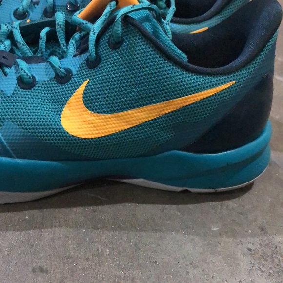 EUC Men’s Nike Zoom Kobe Venomenom 4! - Picture 4 of 12